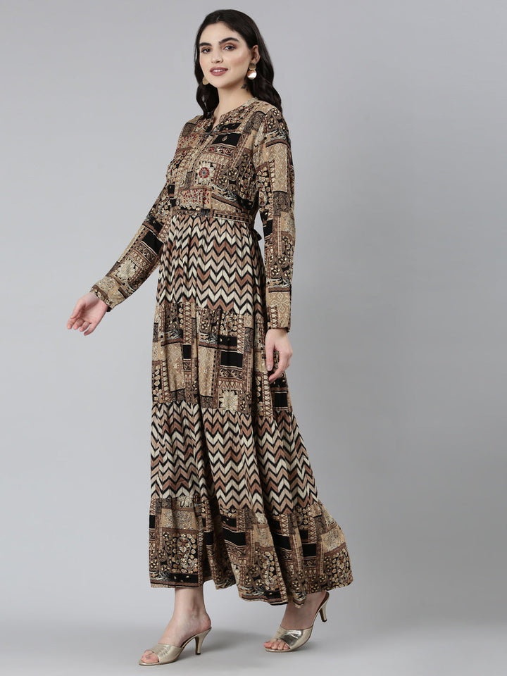 Neerus Black printed chevron straight dress - back view