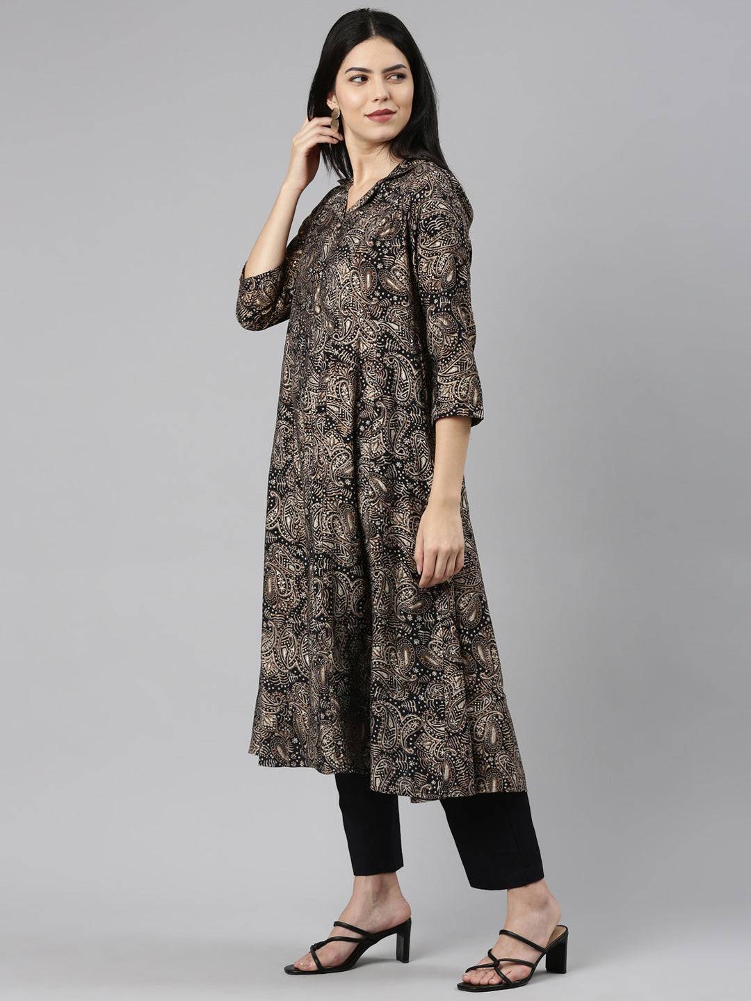 Neerus Black printed straight kurta set with trousers - back view