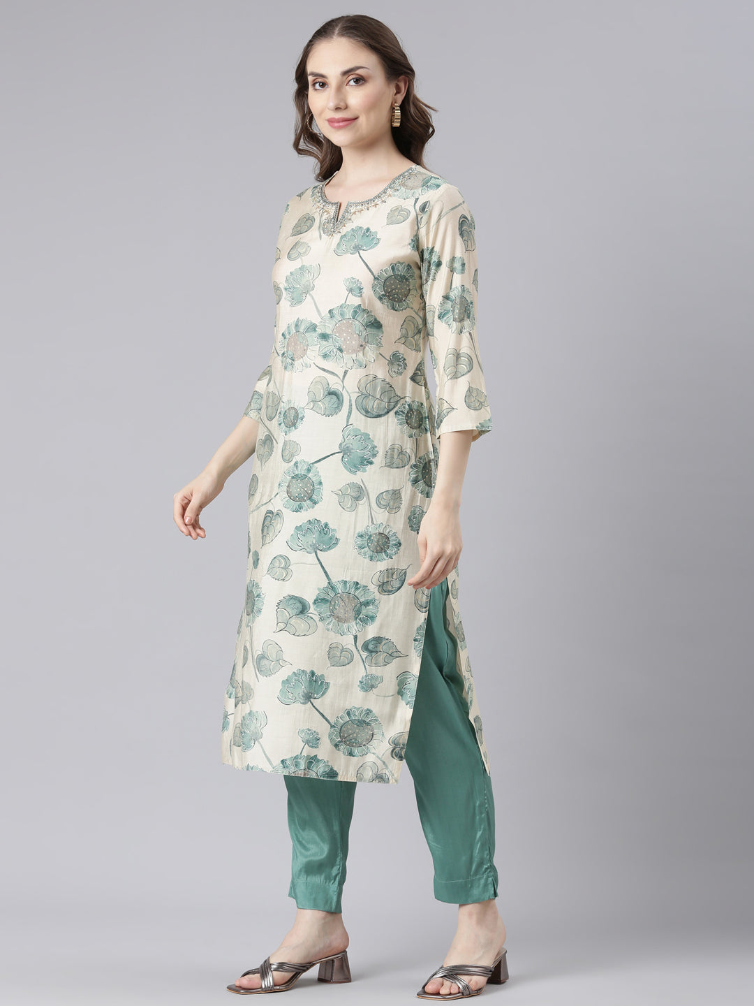 Neerus Green muslin printed floral suit set - back view