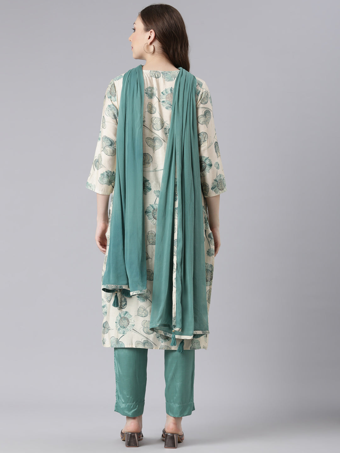 Neerus Green muslin printed floral suit set - detail view 1
