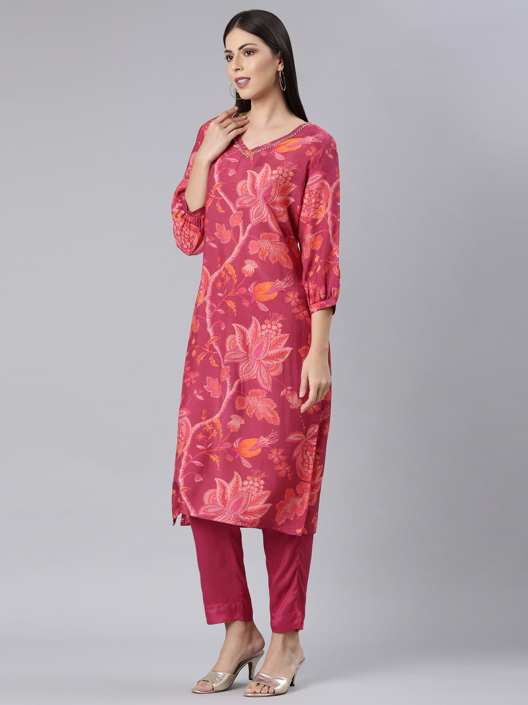 Neerus Pink muslin printed kurta set with trouser - back view