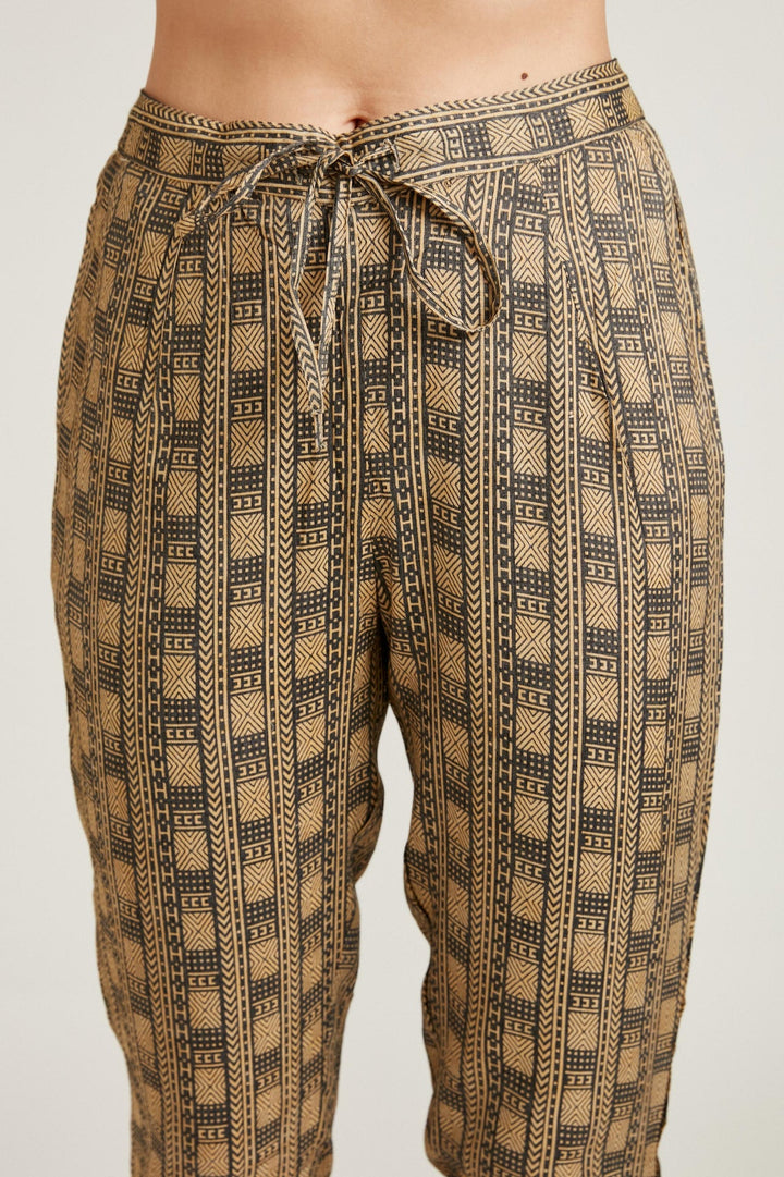 Neerus Yellow viscose rayon straight kurta set - detail view 2