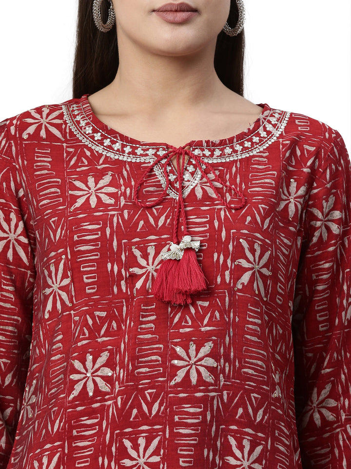Neerus Maroon rayon solid kurti - back view