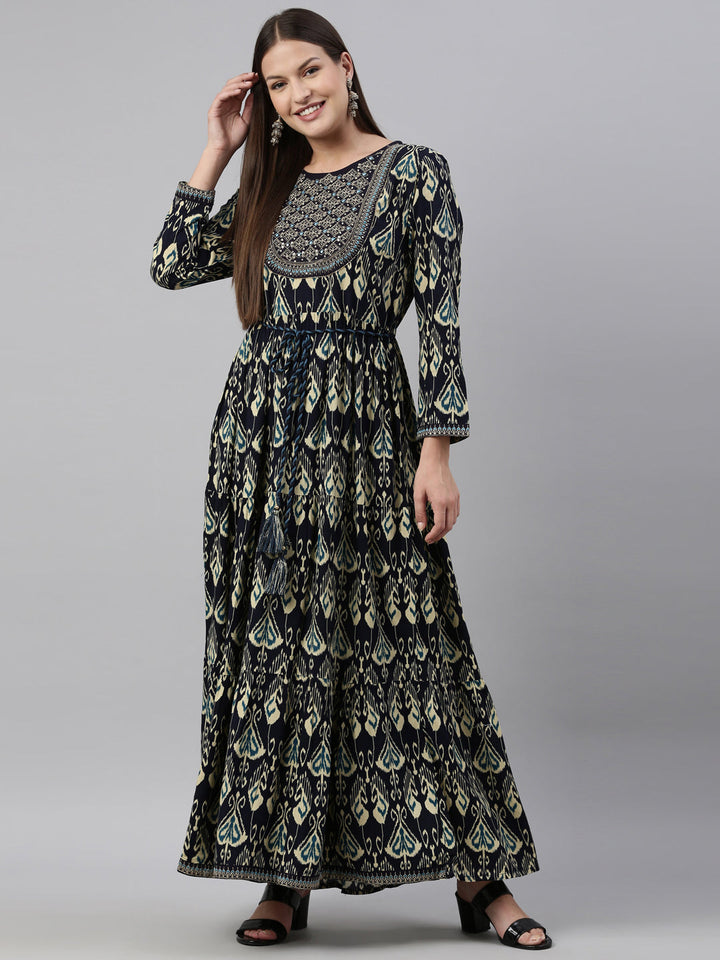 Neerus Blue rayon solid kurta - detail view 3