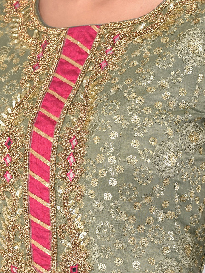 Neerus Green Georgette Maxi Gown - detail view 2