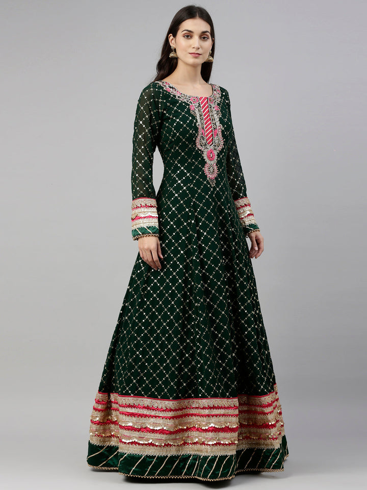 Neerus Green Georgette Gown - detail view 3
