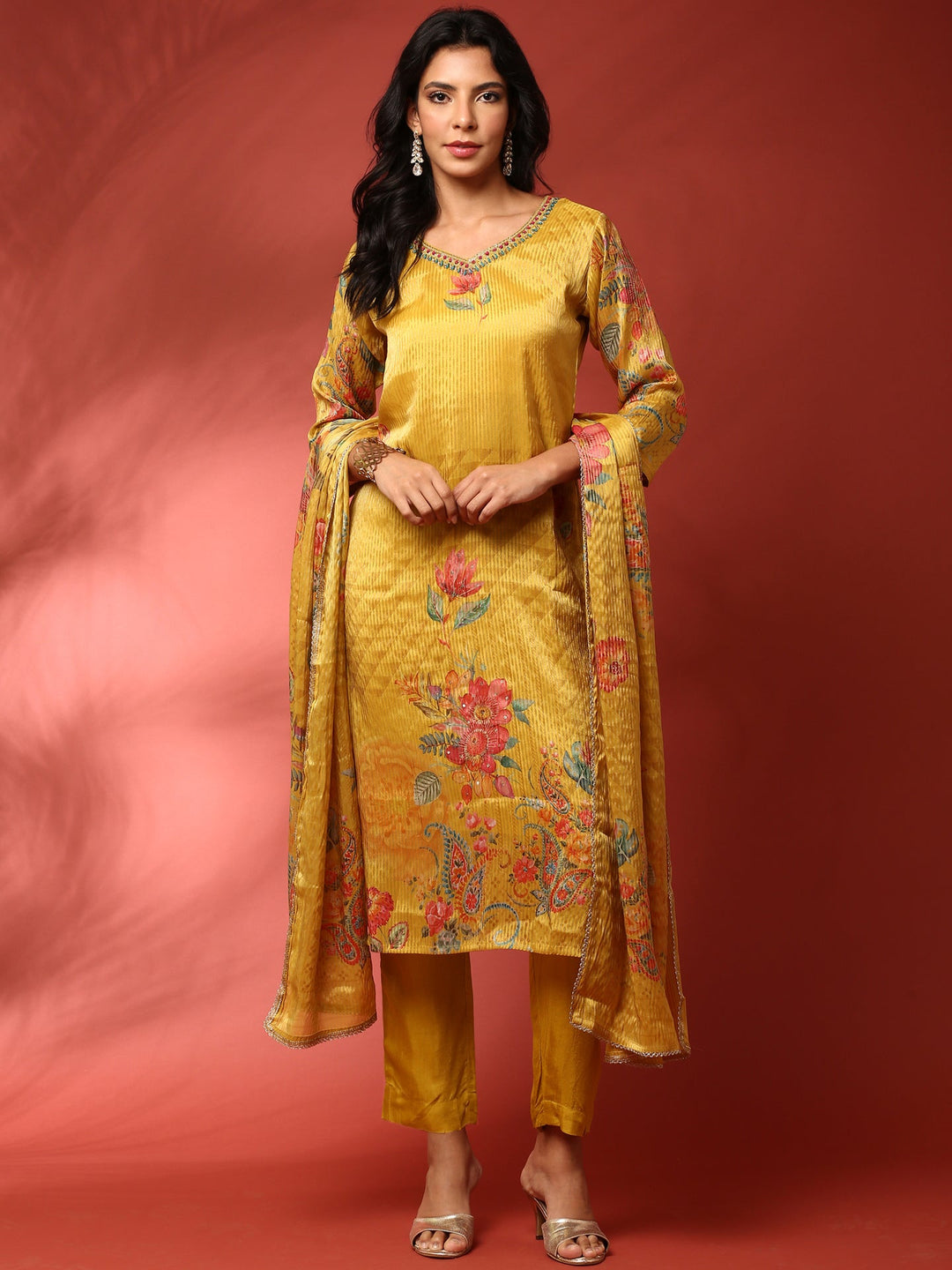 Neerus Yellow crepe printed suit set - front view