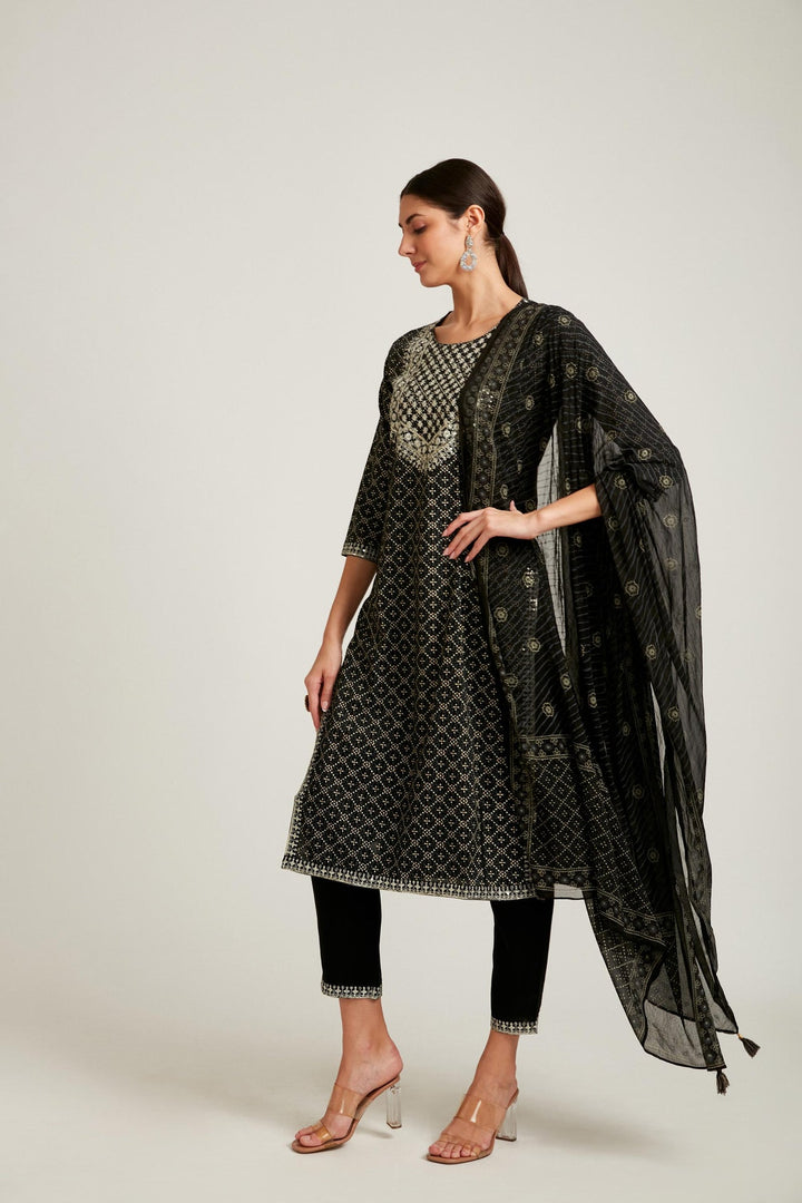 Neerus Black cotton solid kurta set - front view