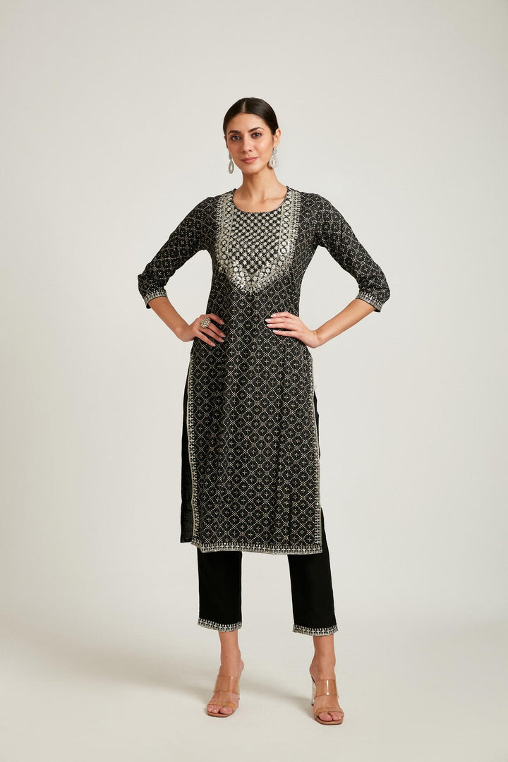 Neerus Black cotton solid kurta set - side view