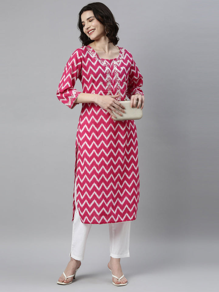 Neerus Pink cotton solid kurta - detail view 5