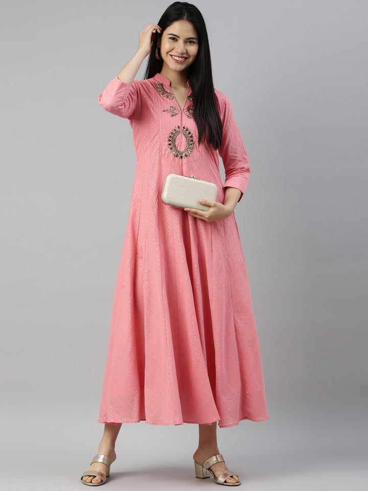 Neerus Pink polyester woven kurti - detail view 3