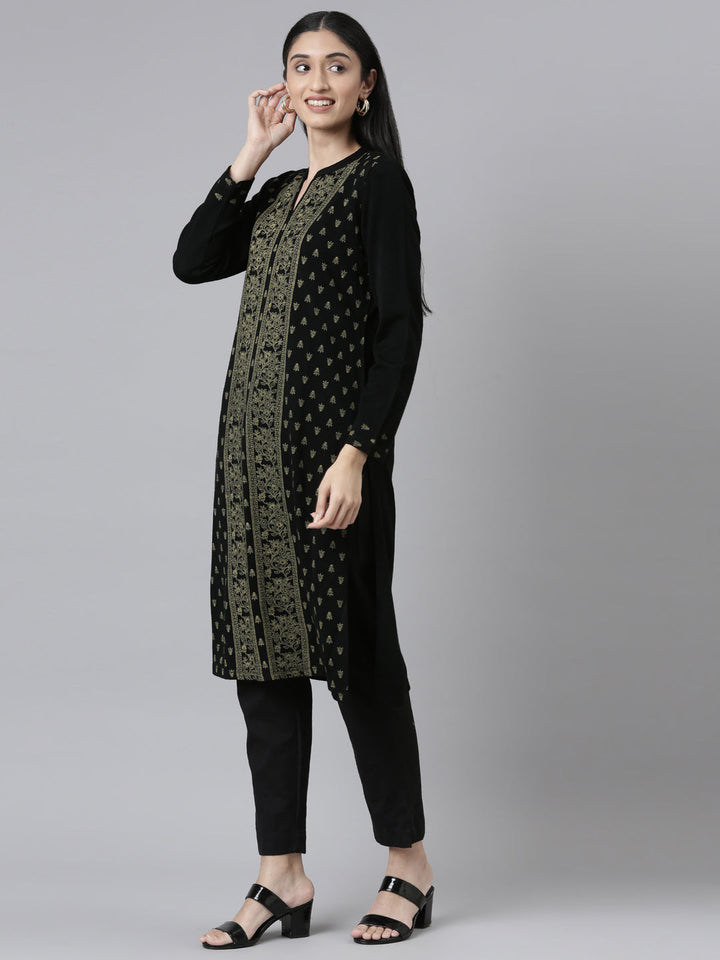Neerus Multi acrylic printed straight kurta band collar - back view