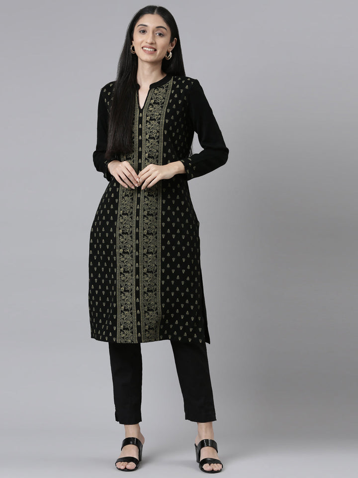 Neerus Multi acrylic printed straight kurta band collar - detail view 2