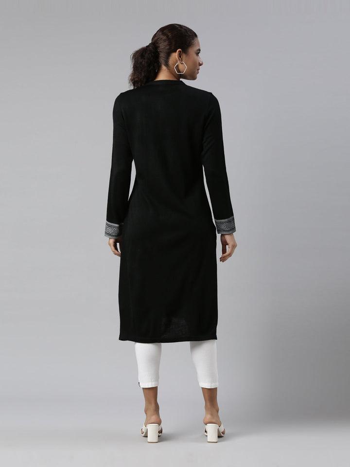 Neerus Black acrylic printed kurti - side view