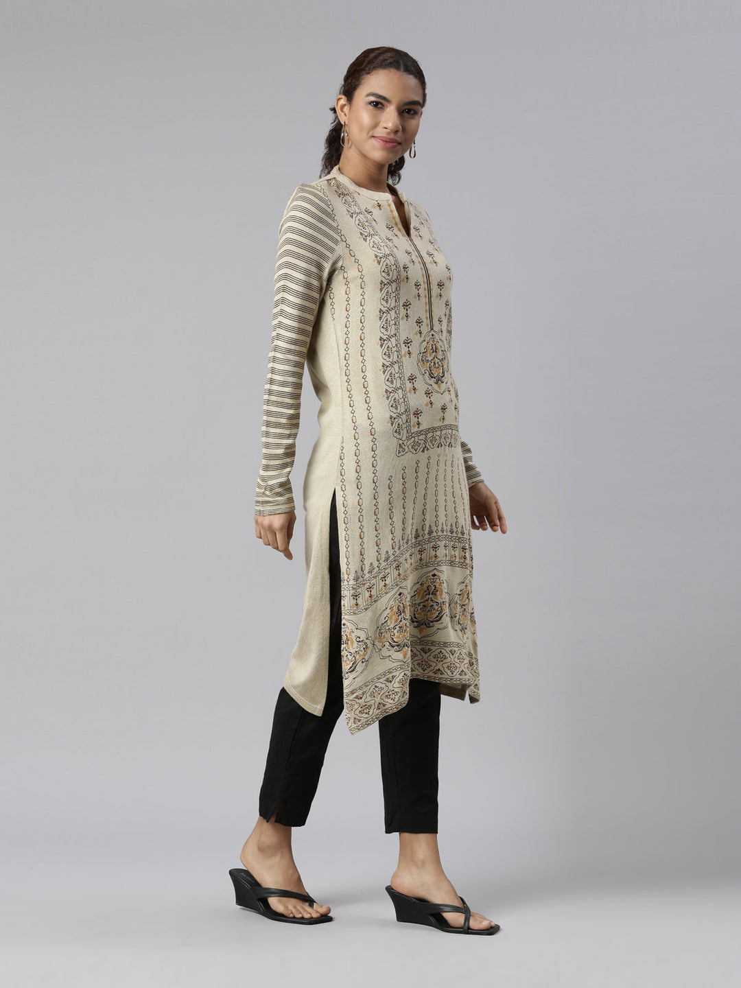 Neerus Acrylic printed ethnic kurti winter wear - detail view 2