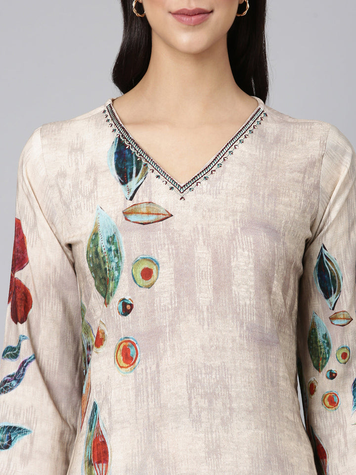 Neerus Beige Casual Floral Straight Kurtas