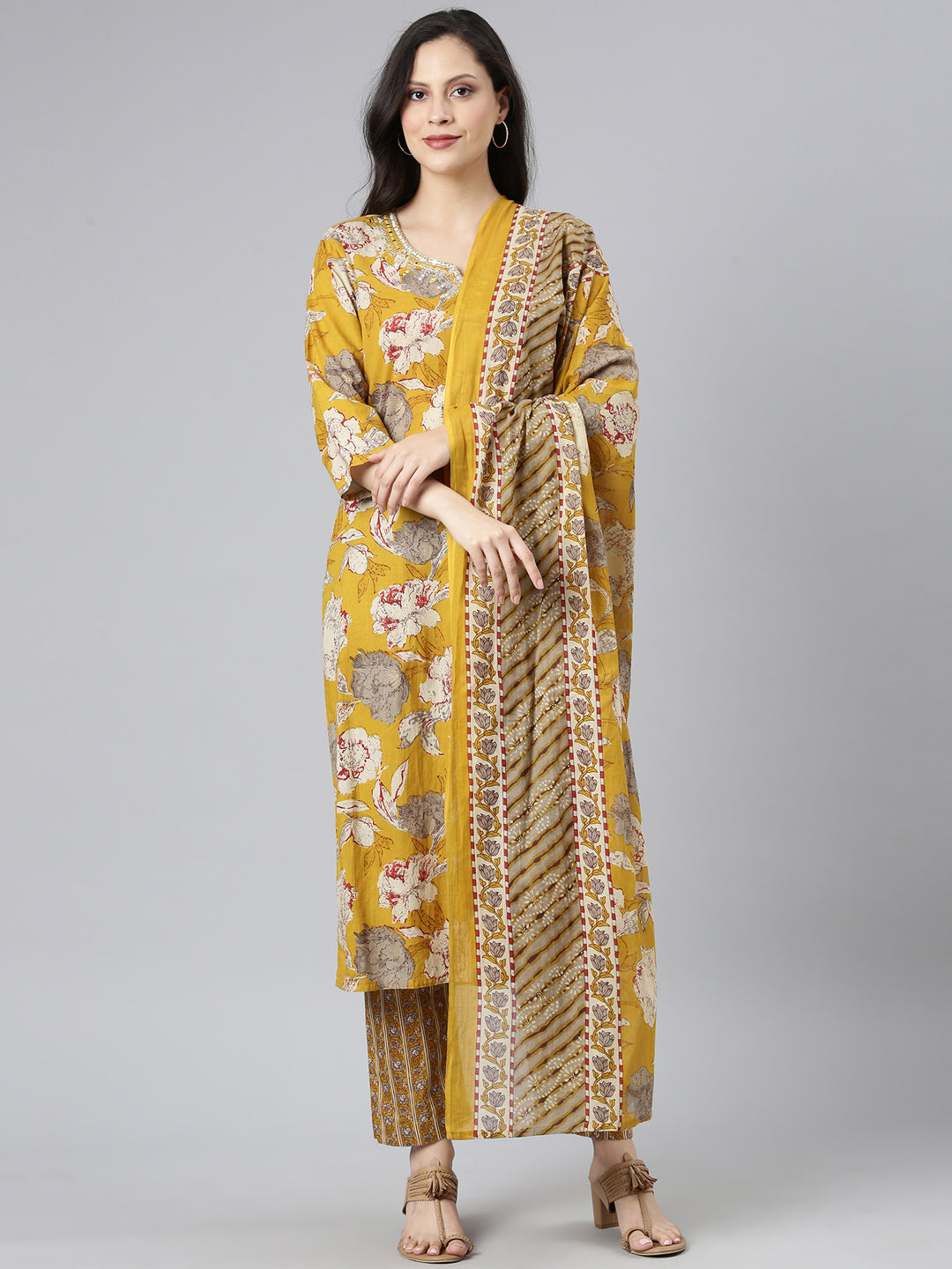 Neerus Yellow cotton printed suit set - front view