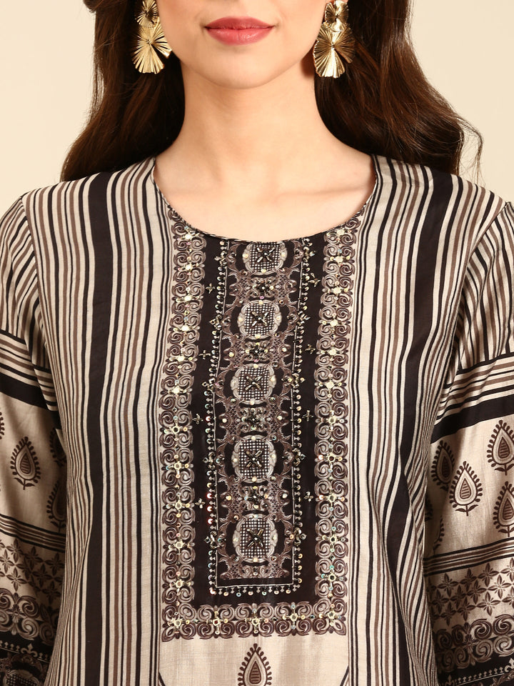 Neerus Beige muslin embellished printed suit set - detail view 1