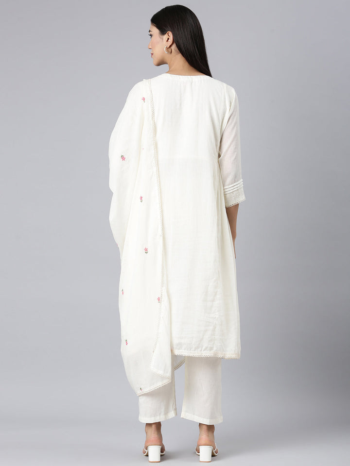 Neerus Off White Solid Curved Kurta and Trousers With Dupatta