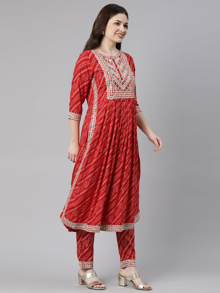 Neerus Red printed kurta set with trouser and dupatta - back view