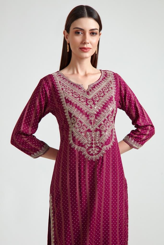 Neerus Maroon georgette printed suit set - detail view 1