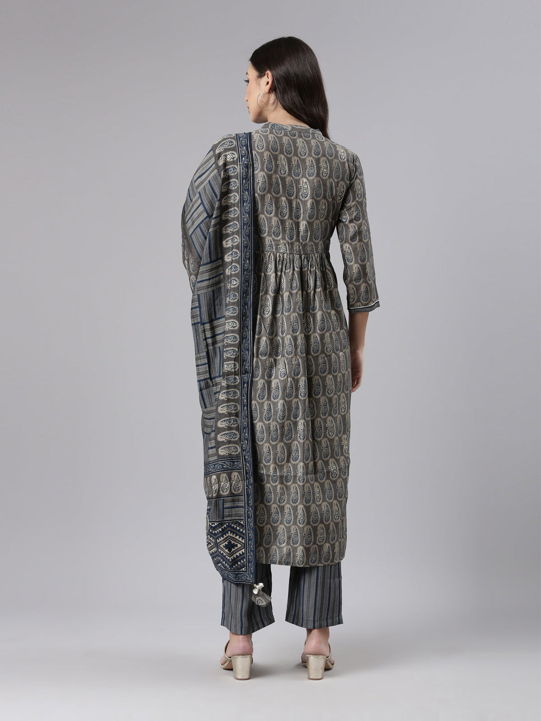 Neerus Grey cotton printed kurta set with trouser and dupatta - side view