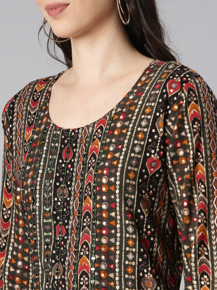 Neerus Green Casual Tribal Straight Kurtas