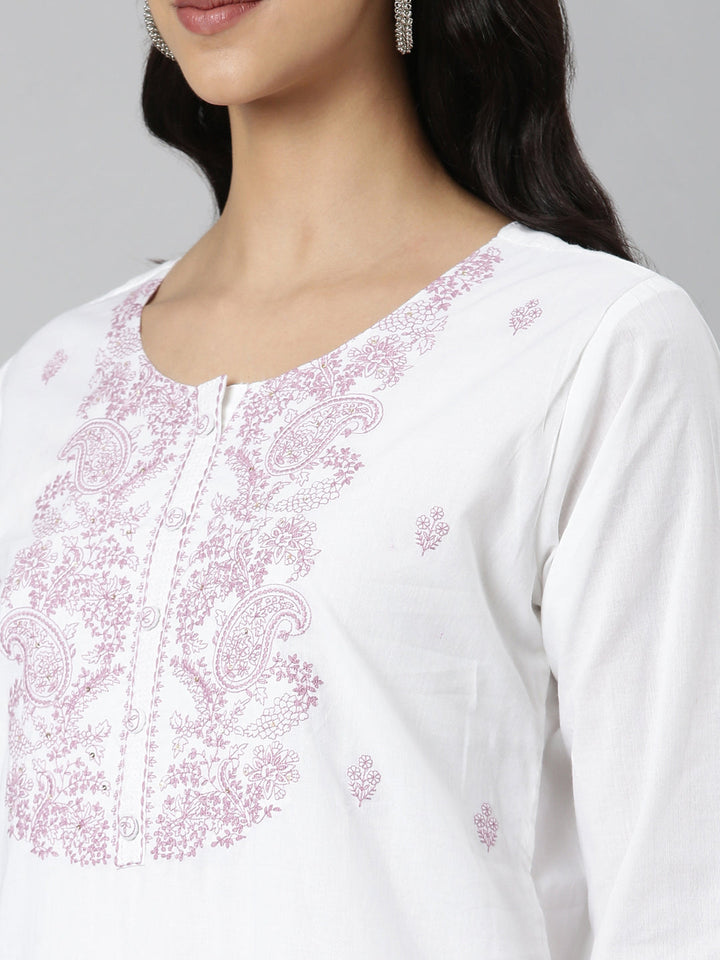 Neerus Lavender Casual Solid Straight Kurtas