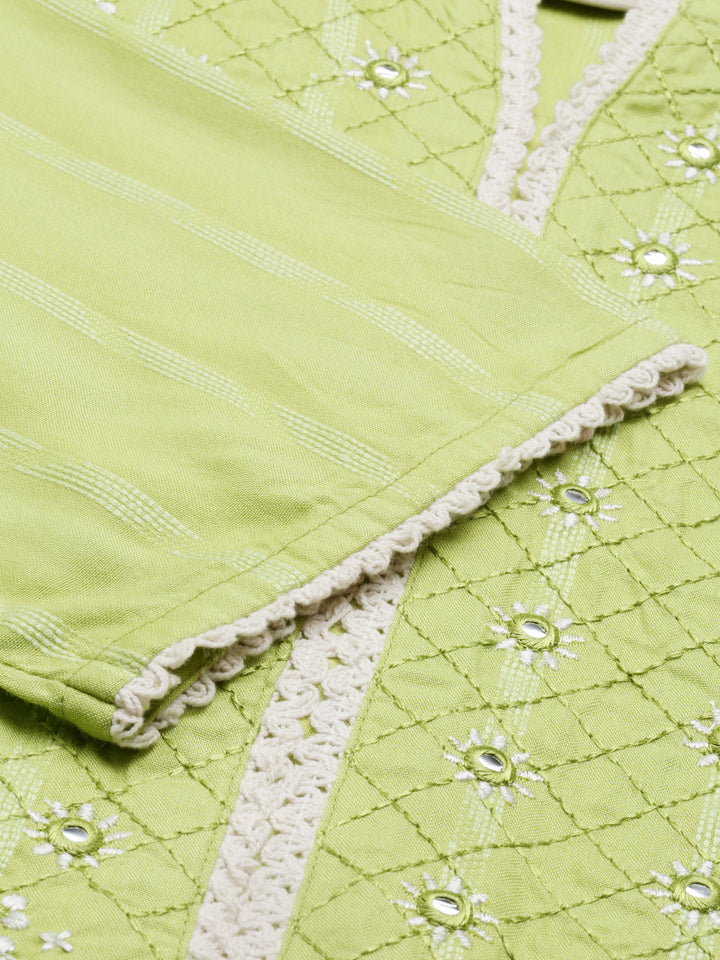 Neerus Green rayon printed kurti - detail view 4