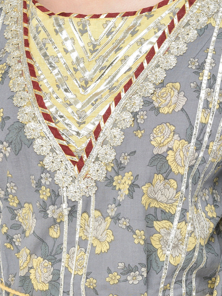 Neerus Grey cotton solid palazzo set - detail view 1