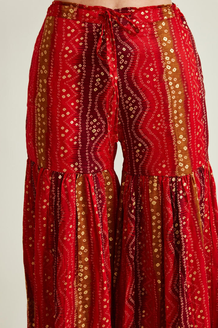 Neerus Red cotton mirror work bandhani kurta set - detail view 3