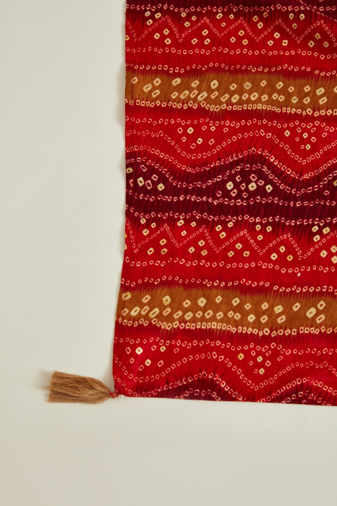 Neerus Red cotton mirror work bandhani kurta set - detail view 4