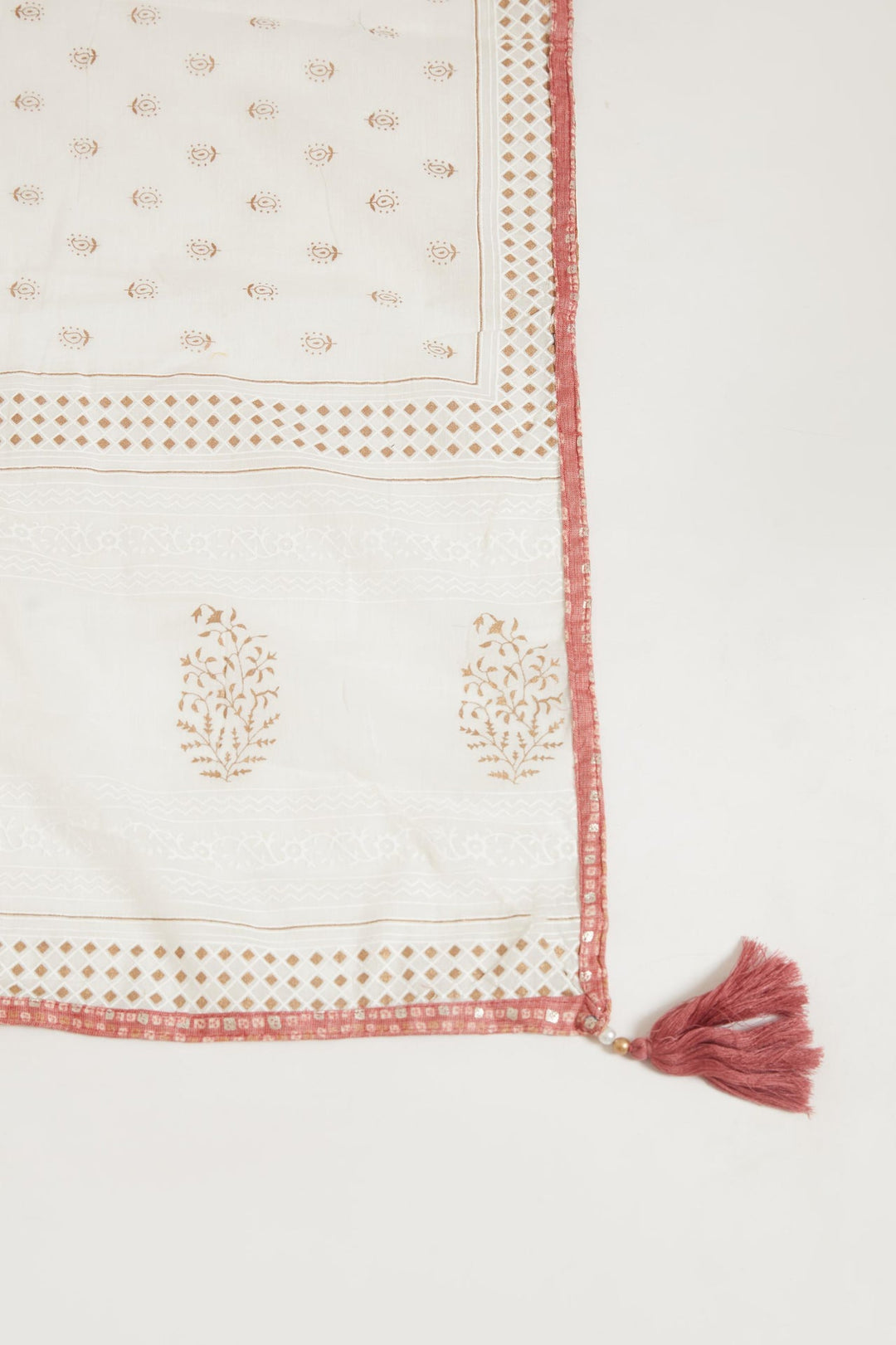 Neerus Pink cotton suit set - detail view 2