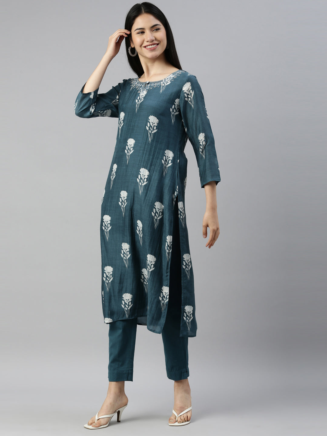 Neerus Blue Muslin Printed Suit Set - side view