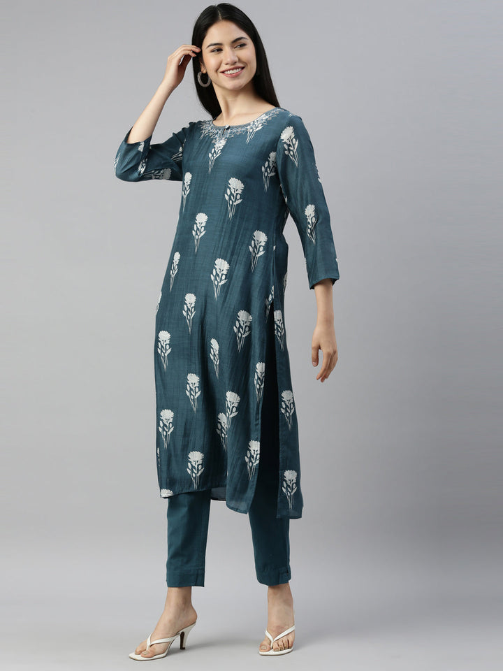 Neerus Blue Muslin Printed Suit Set - side view