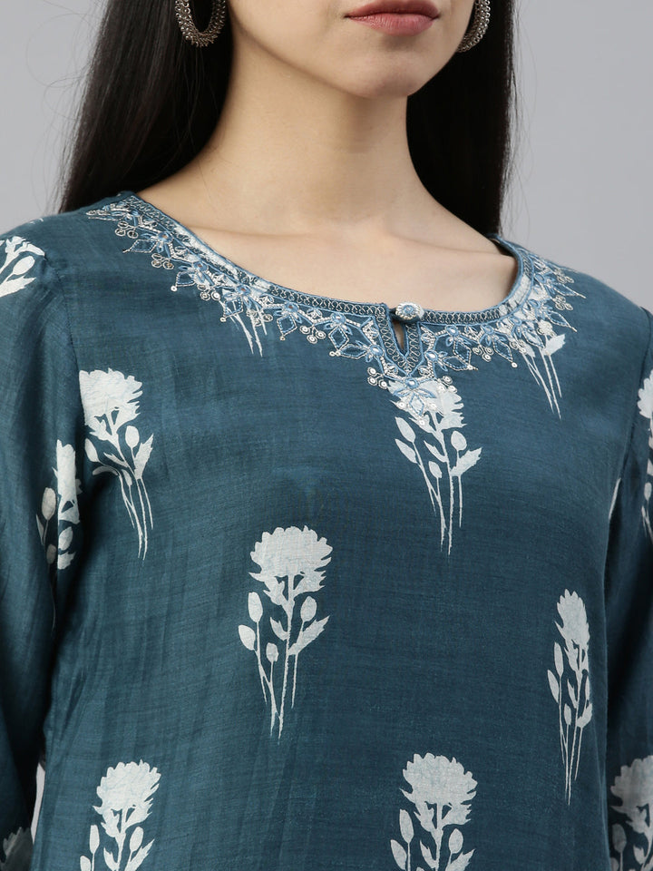 Neerus Blue Muslin Printed Suit Set - detail view 5