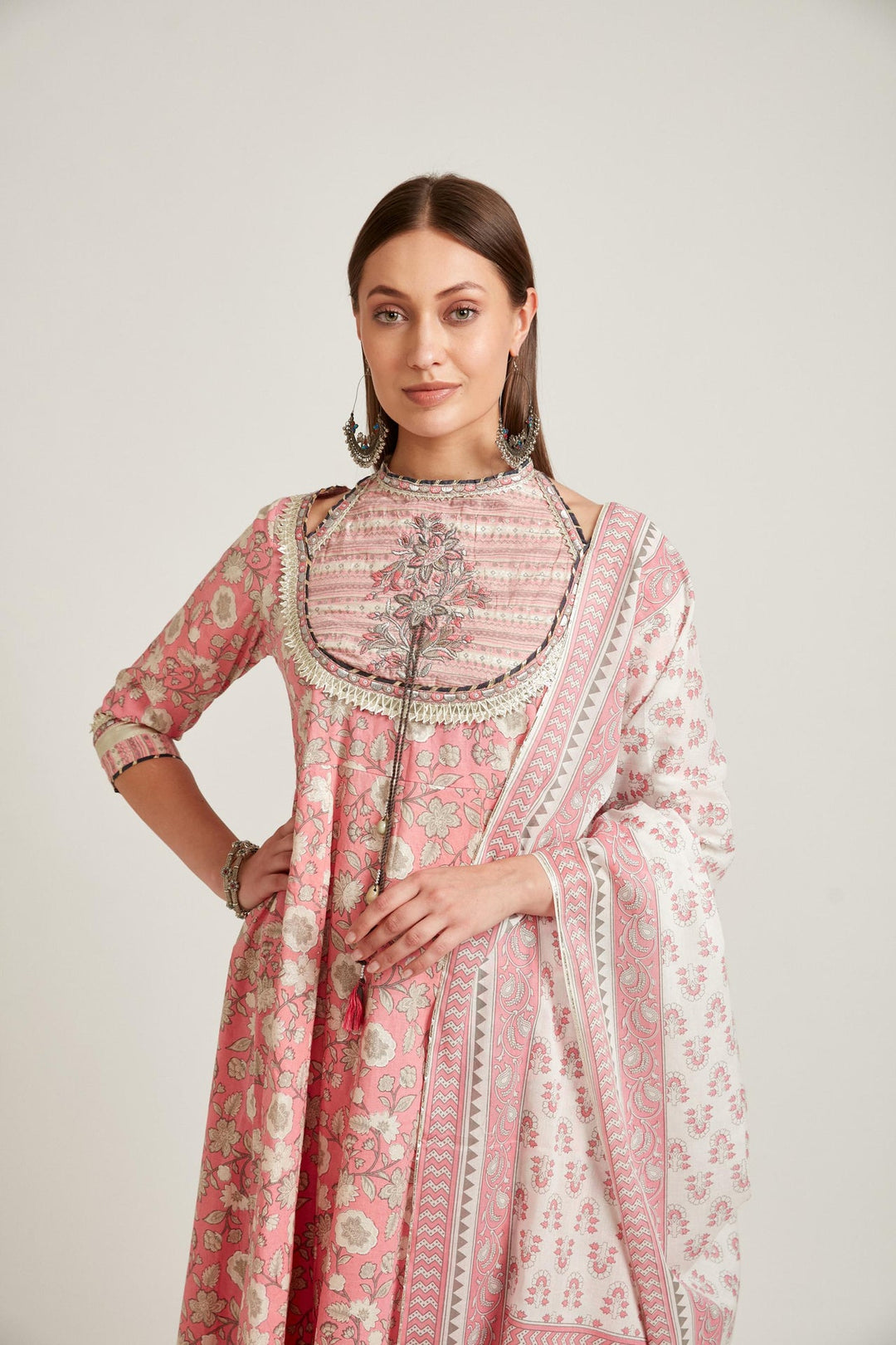 Neerus Pink cotton kurta set salwar kameez - detail view 2
