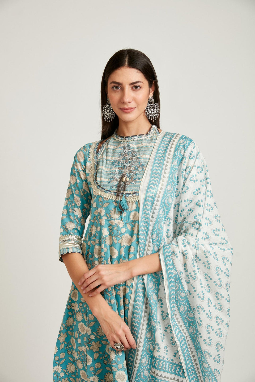 Neerus Green cotton printed kurta set - detail view 3