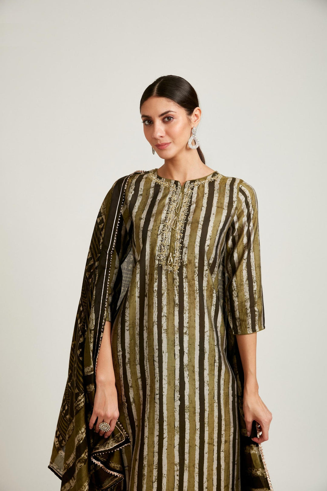 Neerus Green modal printed kurta set - back view