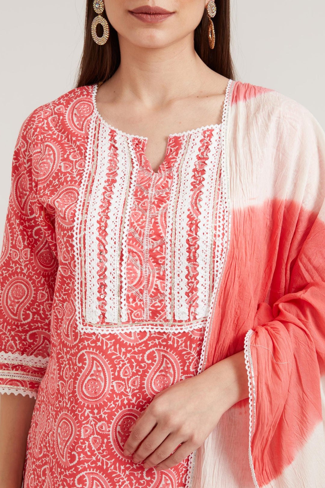 Neerus Pink cotton printed suit set - side view