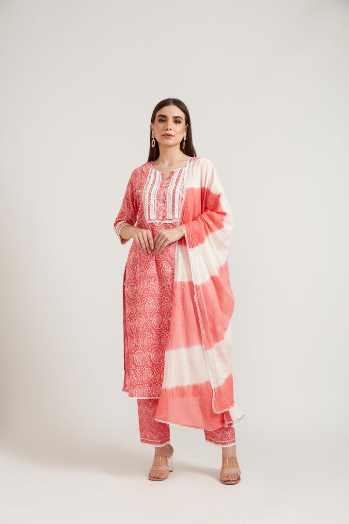 Neerus Pink cotton printed suit set - front view