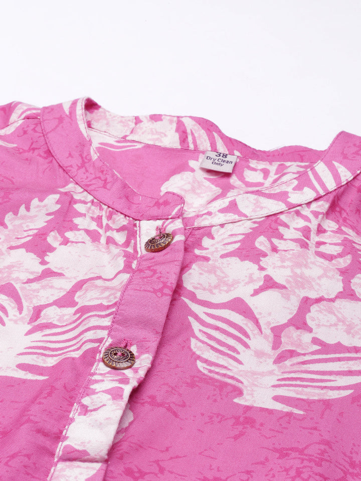 Neerus Pink shantoon printed kurti - detail view 4