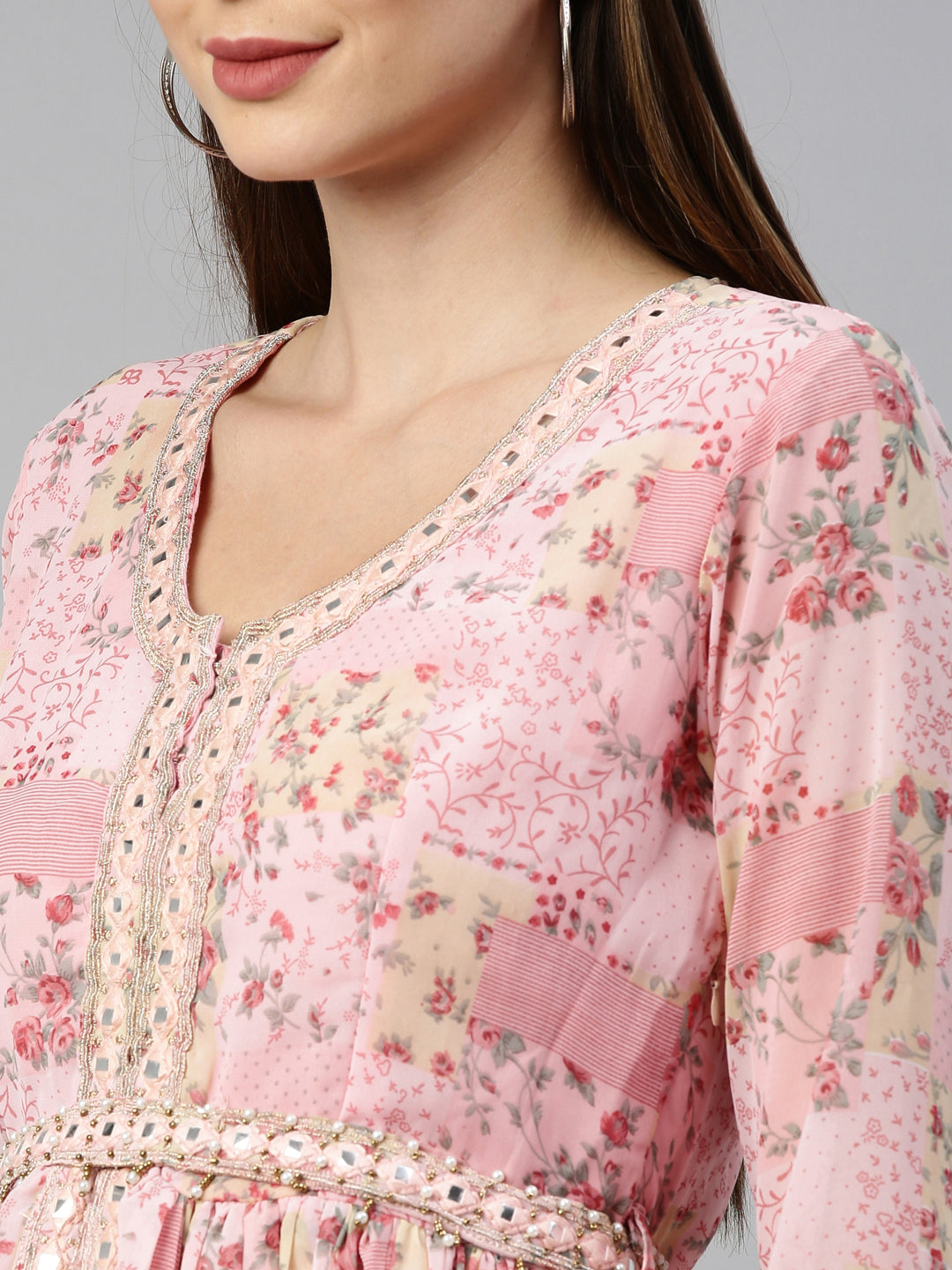 Neerus Pink georgette maxi gown - detail view 5