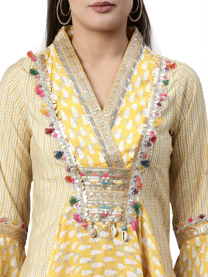 Neerus Yellow shantoon printed kurti - back view