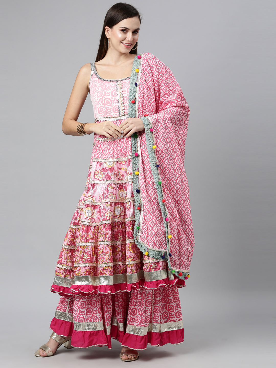 Neerus Pink jute cotton embellished kurta set - detail view 6