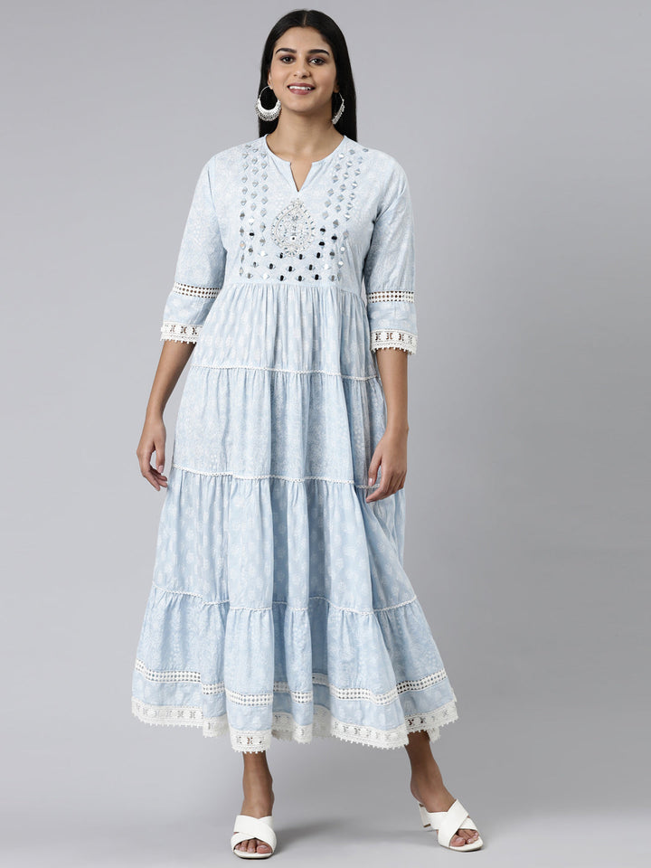 Neerus Green cotton printed straight kurti - front view