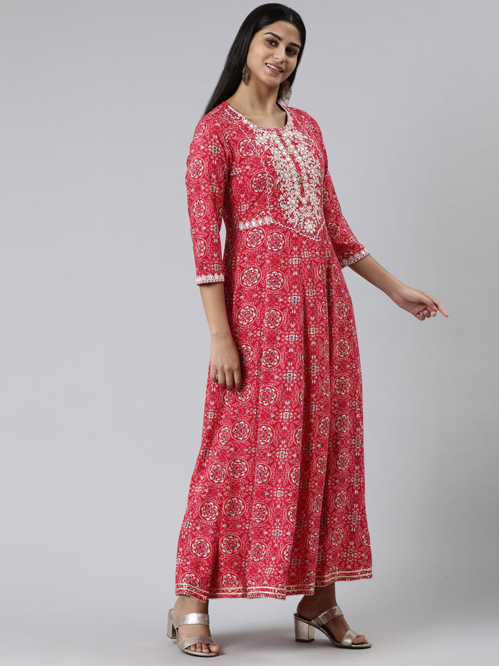 Neerus Pink viscose rayon printed kurti straight silhouette - back view