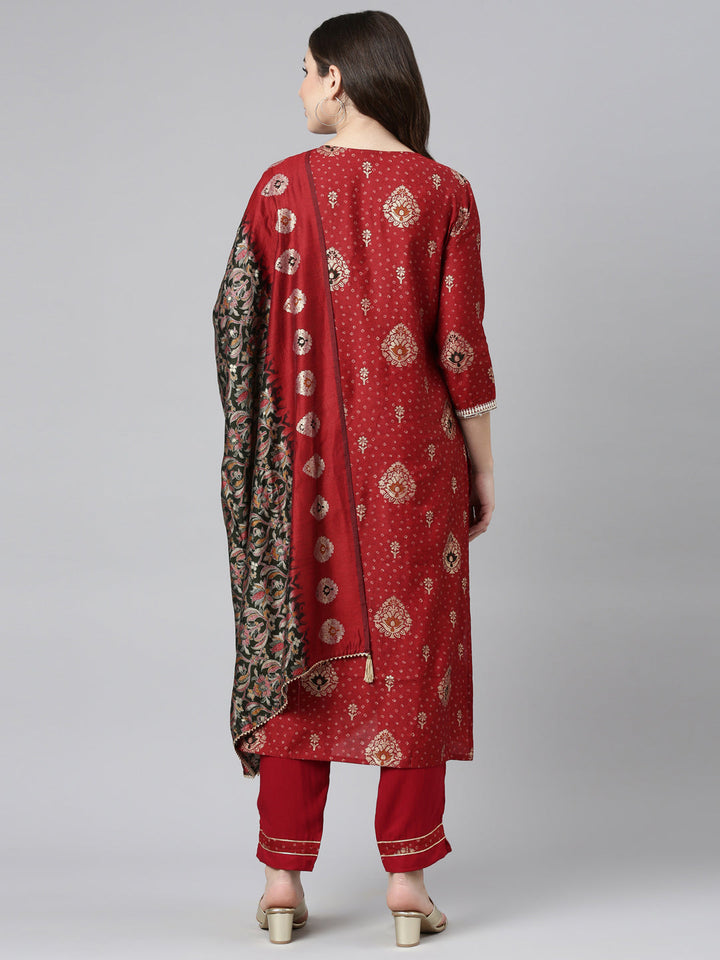 Neerus Red printed straight kurta set with dupatta - side view