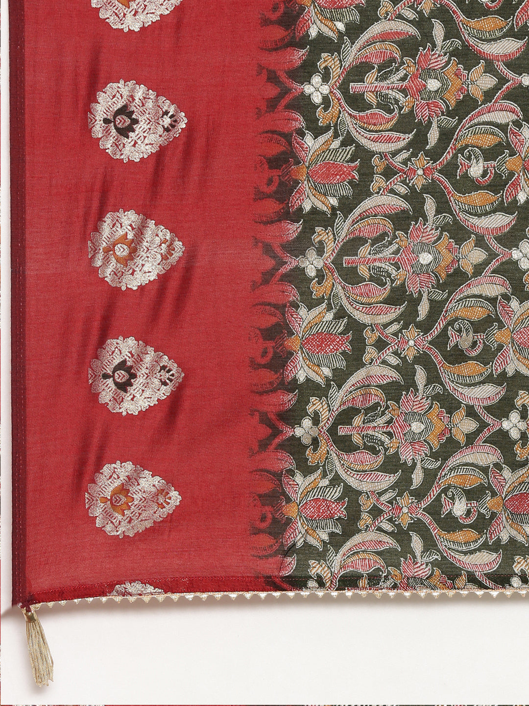 Neerus Red printed straight kurta set with dupatta - detail view 4
