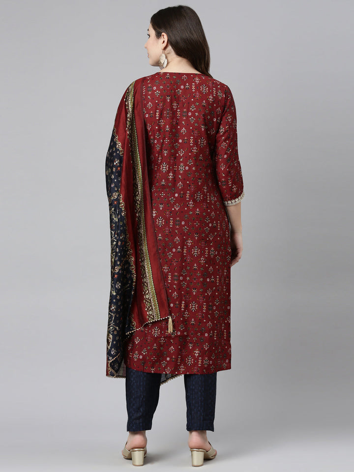Neerus Maroon printed straight kurta set - side view